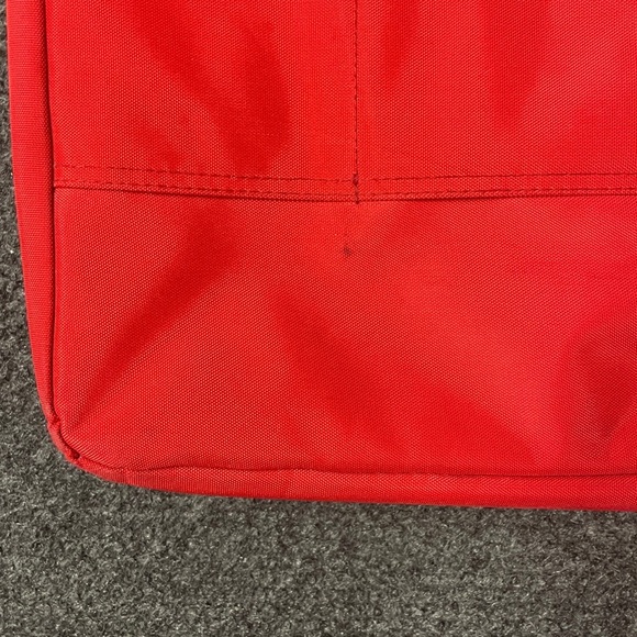 Sanrio HELLO KITTY VINTAGE RARE LAPTOP CASE red padded 2011 - Picture 7 of 7